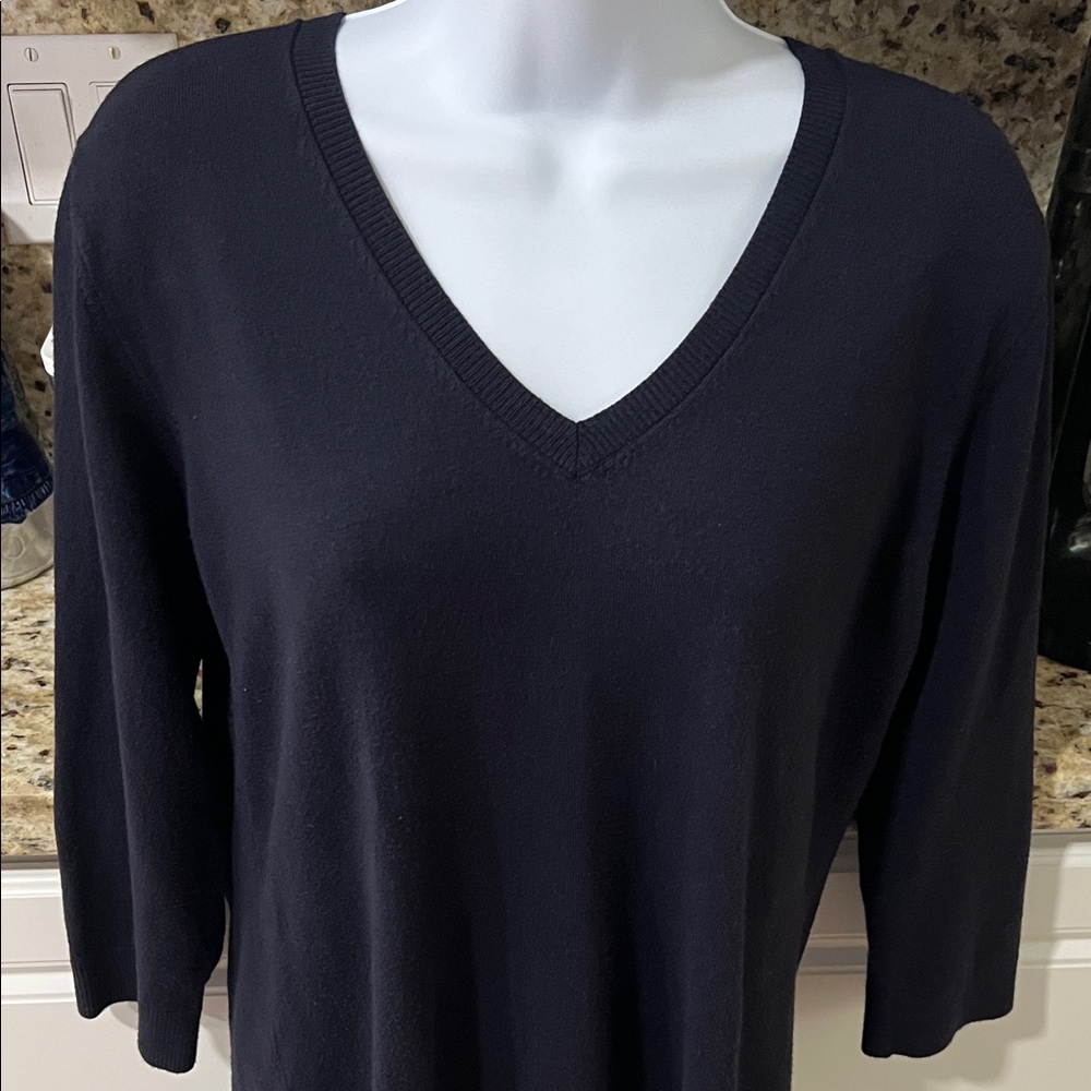 Navy Blue Vee Neck 3/4 Sleeves Sweater Sz Large